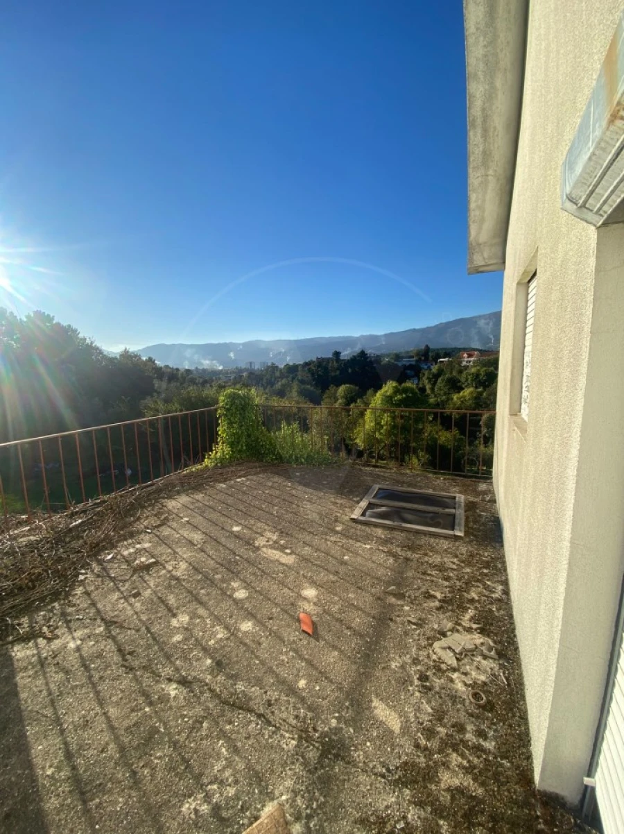 Moradia para Venda em Mouçós e Lamares Foto 3