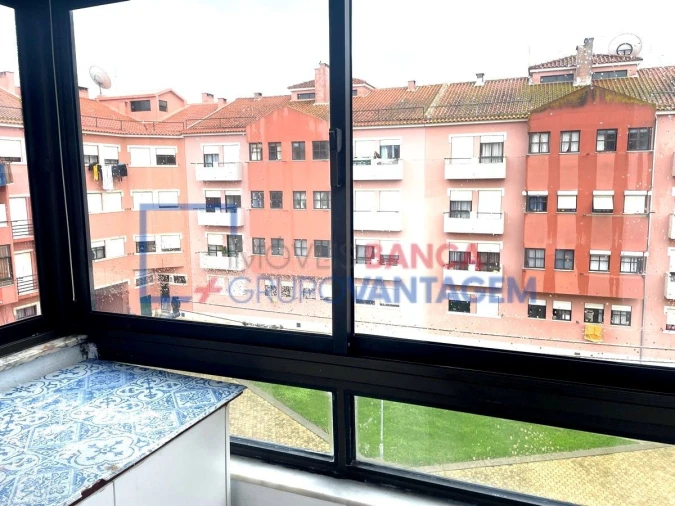 Apartamento T3 para Venda em Moita Foto 9