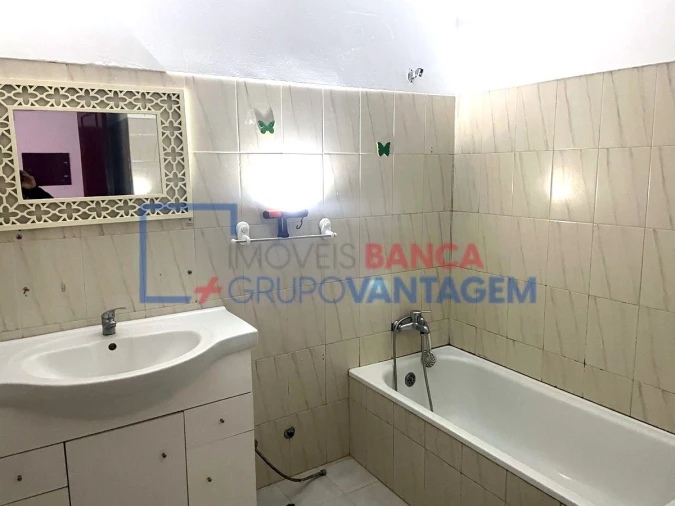 Apartamento T3 para Venda em Moita Foto 12