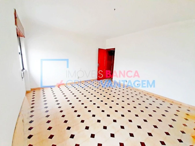 Apartamento T3 para Venda em Moita Foto 3