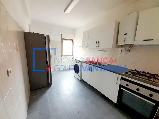 Apartamento T3 para Venda em Moita Foto 8