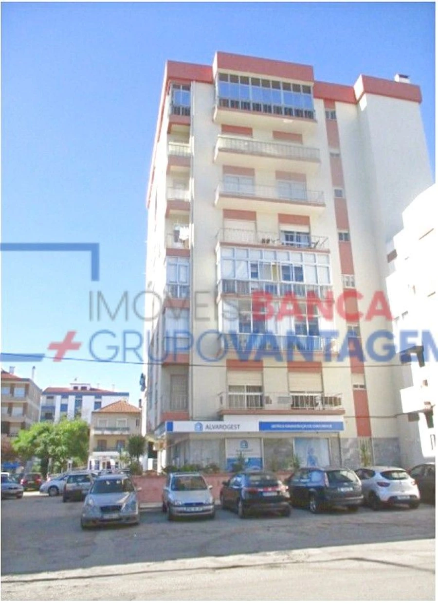 Apartamento T3 para Venda em Amora Foto 4