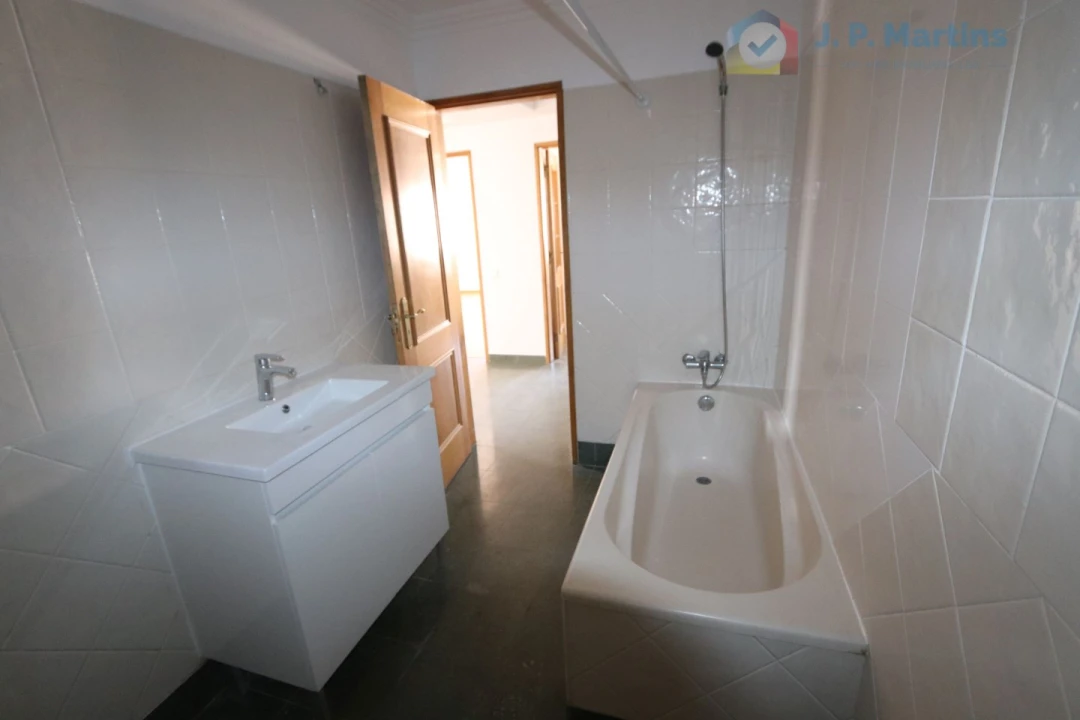 Apartamento T3 para Venda em Amora Foto 7