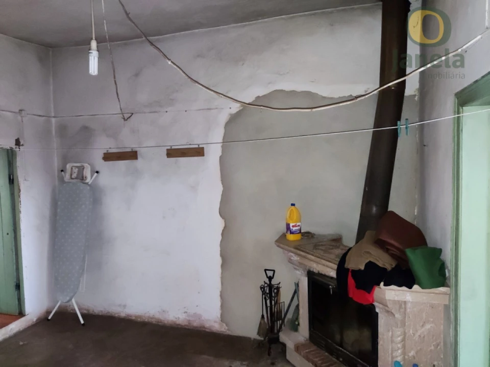 Moradia T3 para Venda em Alte Foto 9