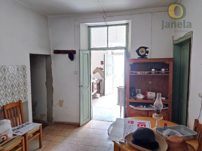 Moradia T3 para Venda em Alte Foto 2