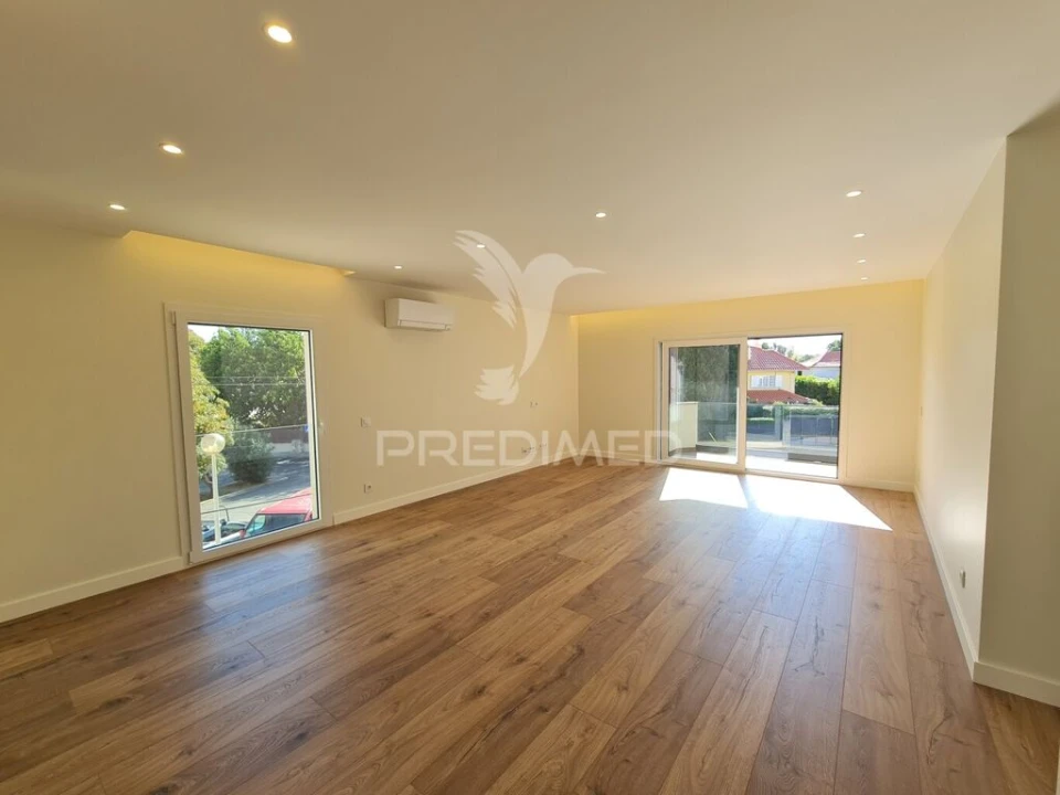 Apartamento T3 para Venda em Cascais e Estoril Foto 2