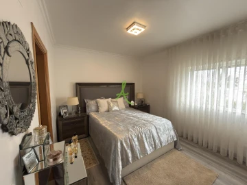 Apartamento T4 para Venda em Portimão