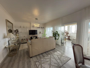 Apartamento T4 para Venda em Portimão
