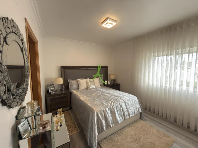 Apartamento T4 para Venda em Portimão Foto 37