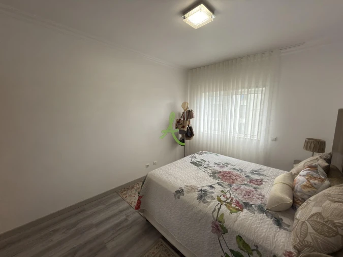 Apartamento T4 para Venda em Portimão Foto 30