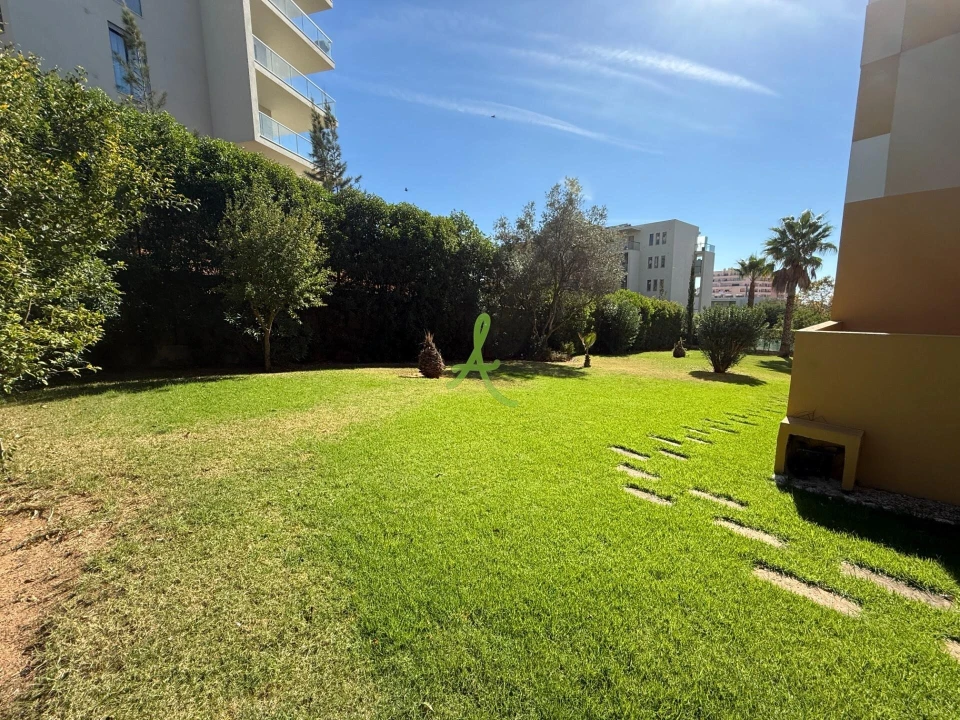 Apartamento T4 para Venda em Portimão Foto 53