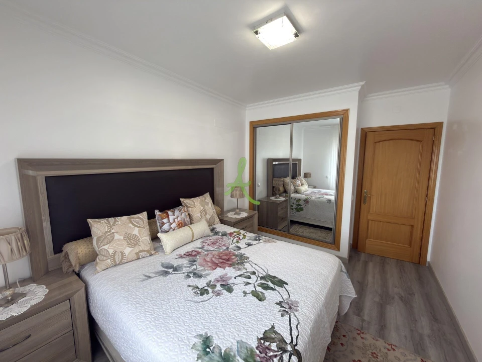 Apartamento T4 para Venda em Portimão Foto 28