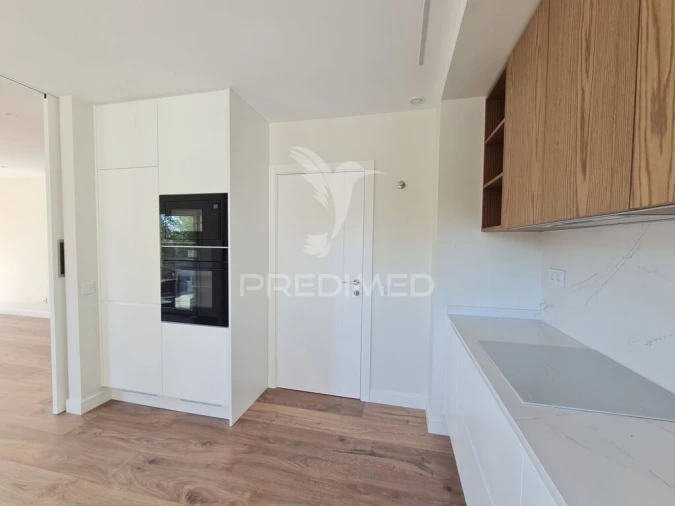 Apartamento T4 para Venda em Cascais e Estoril Foto 7