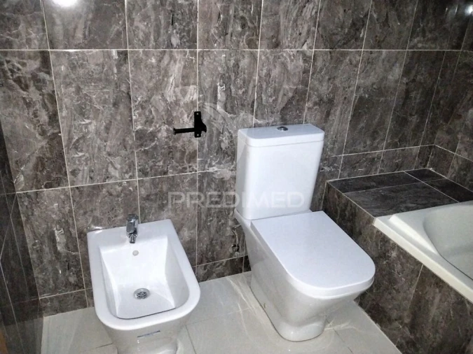 Moradia T5 para Venda em Vila Nova da Telha Foto 13