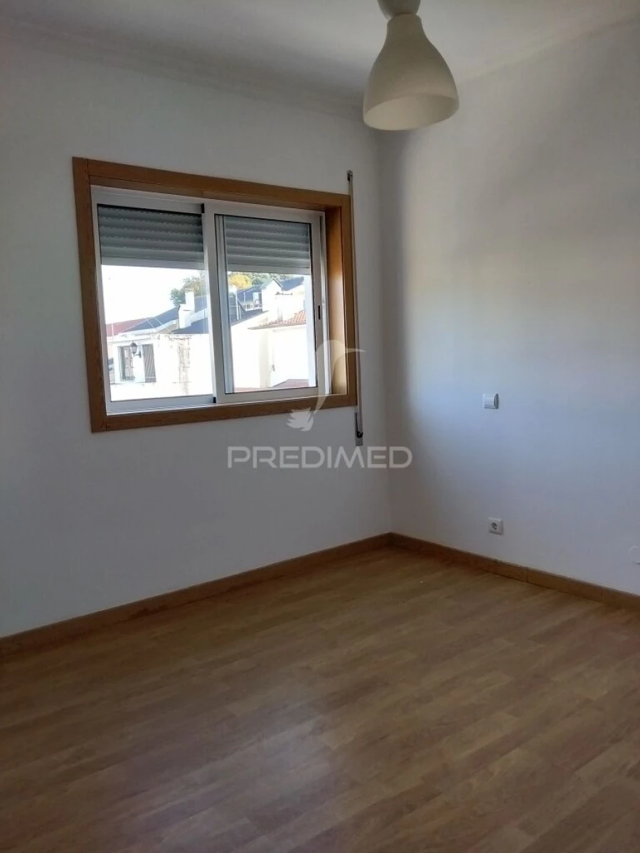 Moradia T5 para Venda em Vila Nova da Telha Foto 20