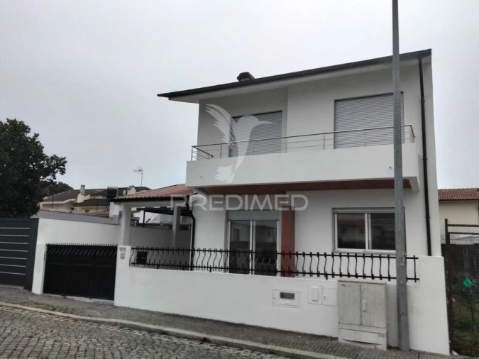 Moradia T5 para Venda em Vila Nova da Telha