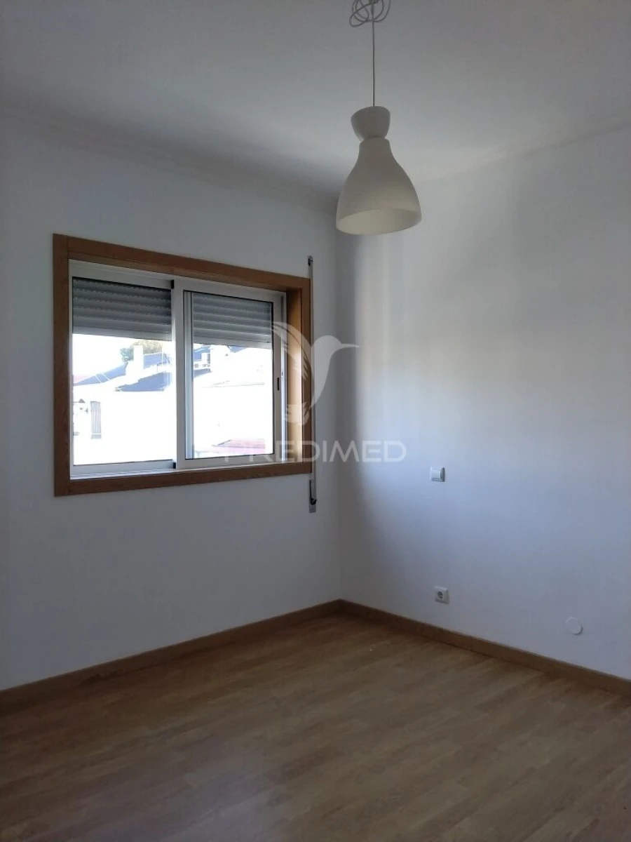 Moradia T5 para Venda em Vila Nova da Telha Foto 19