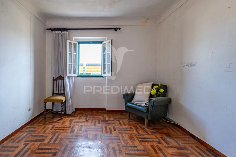 Moradia T3 para Venda em Mora Foto 5