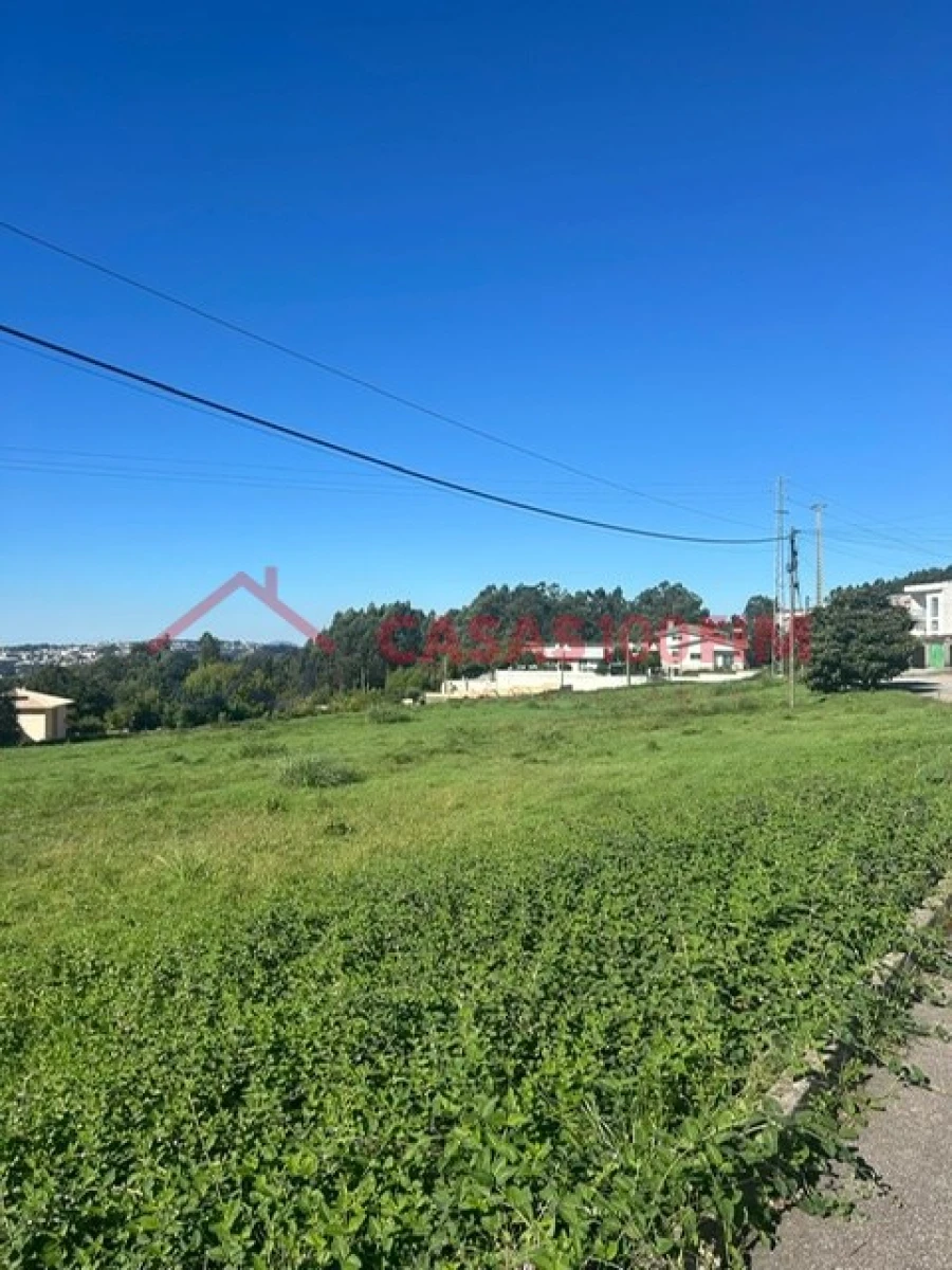 Terreno para Venda em O. Azeméis, Riba-Ul, Ul, Macinhata Seixa, Madail Foto 8
