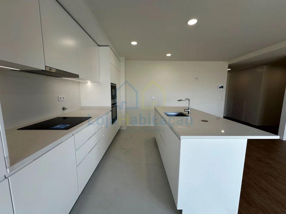 Apartamento T2 para Venda em Vila Nova de Famalicão e Calendário Foto 12