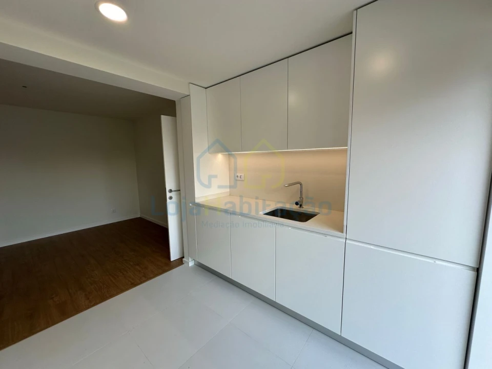 Apartamento T3 para Venda em Vila Nova de Famalicão e Calendário Foto 10