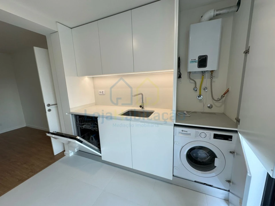 Apartamento T3 para Venda em Vila Nova de Famalicão e Calendário Foto 23