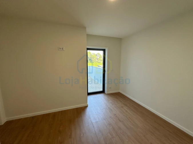 Apartamento T3 para Venda em Vila Nova de Famalicão e Calendário Foto 13