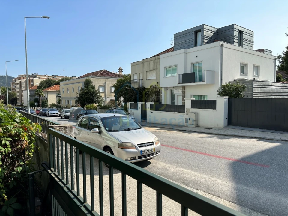 Apartamento T4 para Venda em São Vitor (Braga) Foto 8