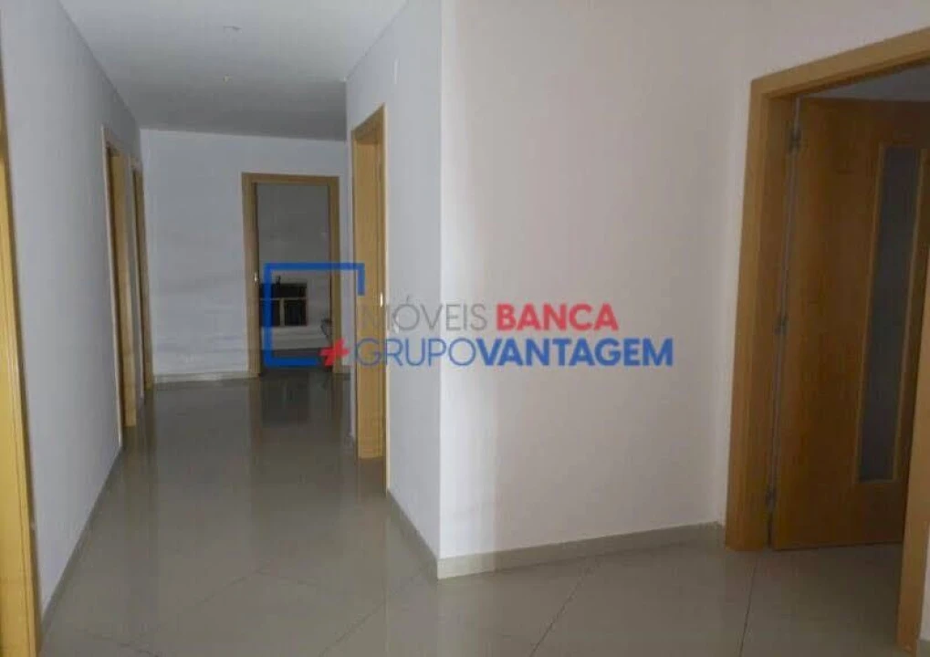 Apartamento T4 para Venda em Pinhal Novo Foto 4