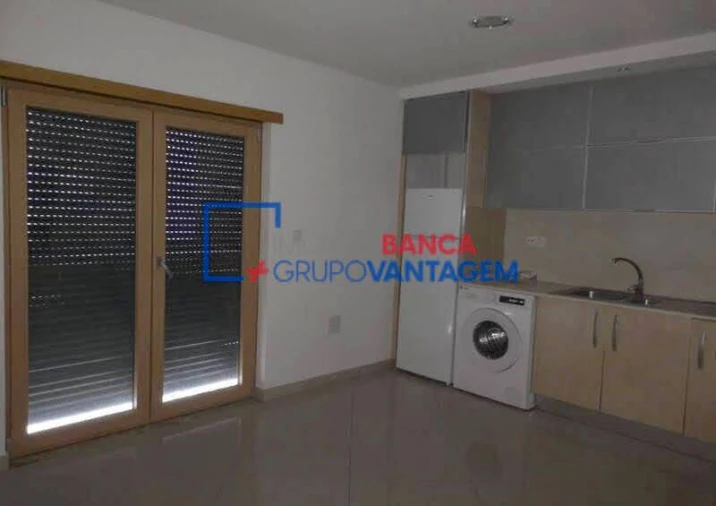 Apartamento T4 para Venda em Pinhal Novo Foto 2