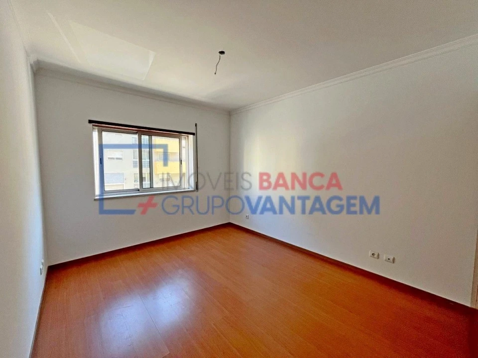 Apartamento T3 para Venda em Barreiro e Lavradio Foto 7