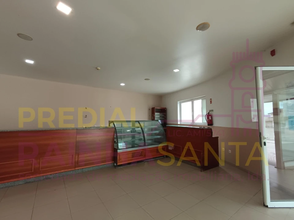 Negócio para Arrendamento em São Pedro Foto 5