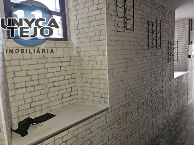 Negócio para Arrendamento em Almada, Cova da Piedade, Pragal e Cacilhas Foto 17