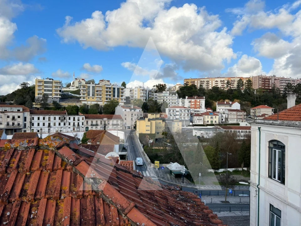 Prédio para Venda em Leiria, Pousos, Barreira e Cortes Foto 18