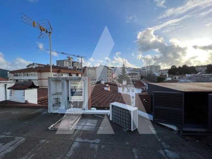 Prédio para Venda em Leiria, Pousos, Barreira e Cortes Foto 17