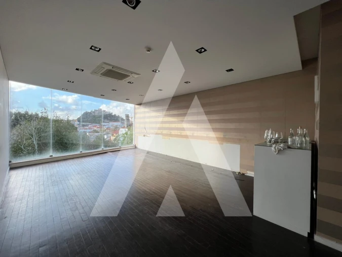 Prédio para Venda em Leiria, Pousos, Barreira e Cortes Foto 35