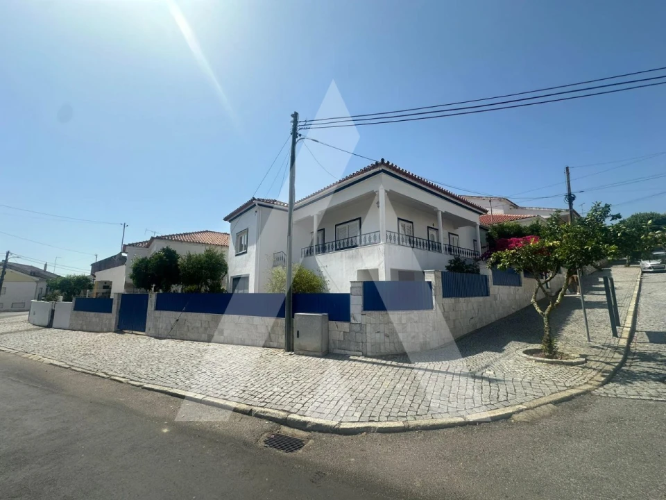 Moradia T4 para Venda em Avis Foto 2