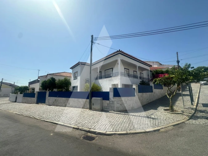 Moradia T4 para Venda em Avis Foto 1