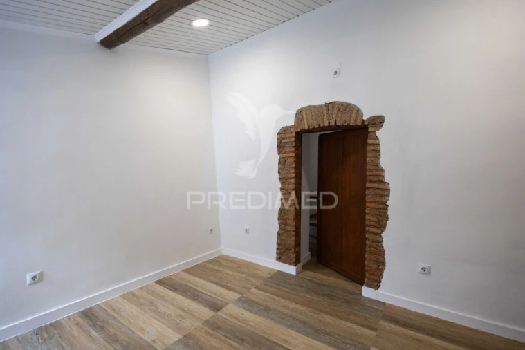 Apartamento T2 para Venda em Capelins (Santo Antonio) Foto 7