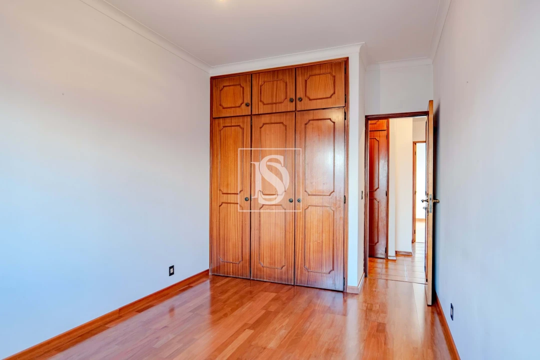 Apartamento T4 para Venda em Marrazes e Barosa Foto 13