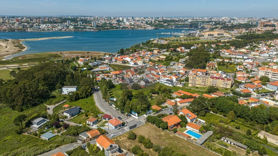 Apartamento T1 para Venda em Canidelo Foto 5
