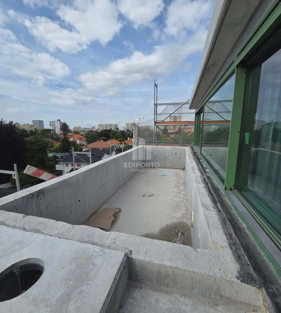 Apartamento T2 para Venda em Lordelo do Ouro e Massarelos Foto 47