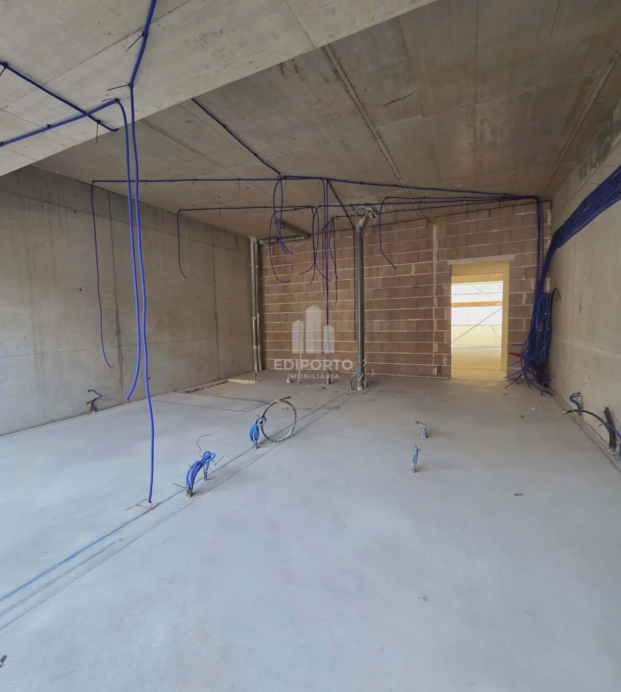 Apartamento T5 para Venda em Lordelo do Ouro e Massarelos Foto 34