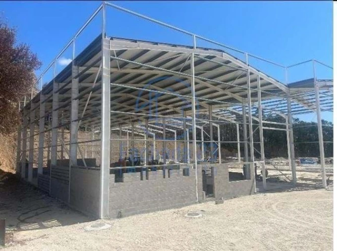 Armazém para Venda em Lordelo Foto 1