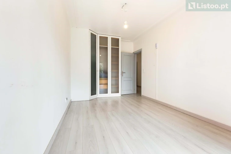 Apartamento T3 para Venda em Venda do Pinheiro e Santo Estêvão das Galés Foto 12