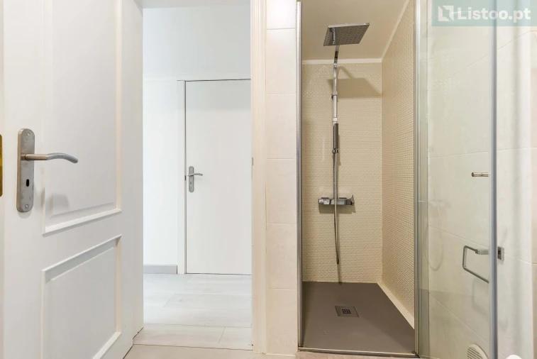 Apartamento T3 para Venda em Venda do Pinheiro e Santo Estêvão das Galés Foto 13