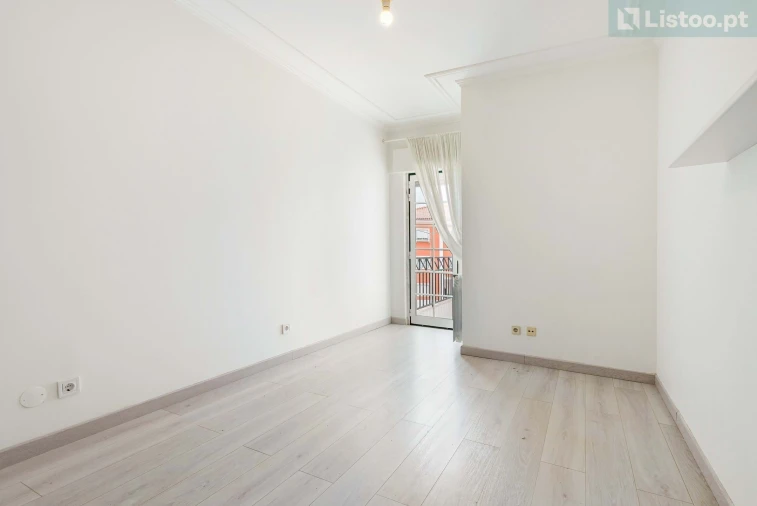 Apartamento T3 para Venda em Venda do Pinheiro e Santo Estêvão das Galés Foto 19