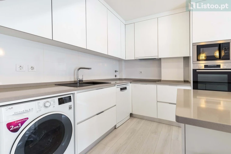 Apartamento T3 para Venda em Venda do Pinheiro e Santo Estêvão das Galés Foto 8