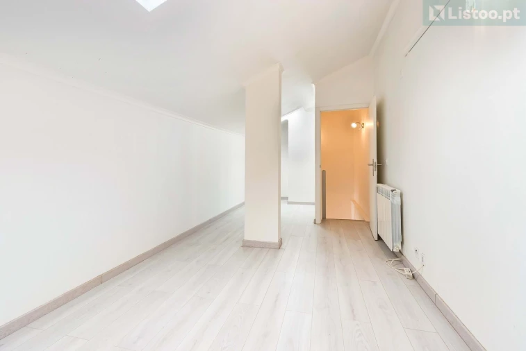 Apartamento T3 para Venda em Venda do Pinheiro e Santo Estêvão das Galés Foto 16