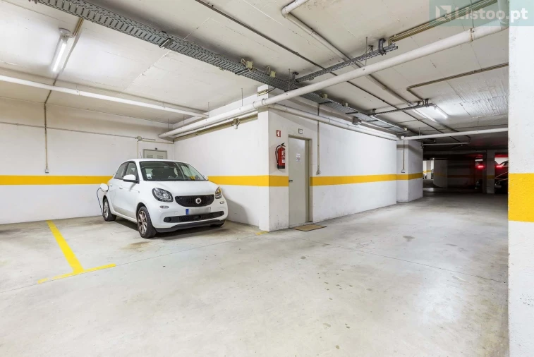 Apartamento T3 para Venda em Venda do Pinheiro e Santo Estêvão das Galés Foto 25